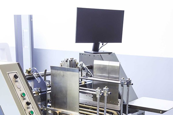 糊盒機(jī)在工作過程中出紙不順暢怎么辦?