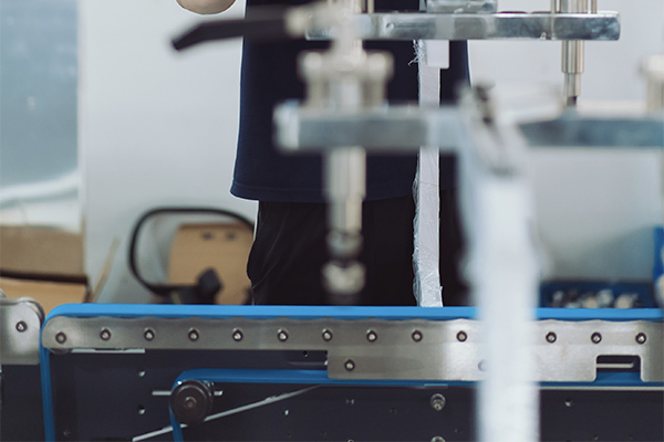 新羅蘭糊盒機(jī)培訓(xùn)班：滿足市場(chǎng)需求，提升技術(shù)水平